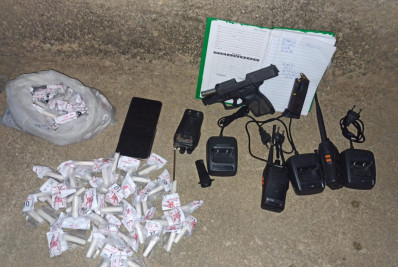 PM prende suspeito com drogas, pistola e munições no Parque São Vicente em Belford Roxo