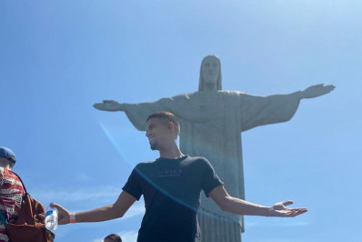 'Quero justiça pelo meu menino', desabafa namorada de influencer que morreu após ser baleado na Muzema