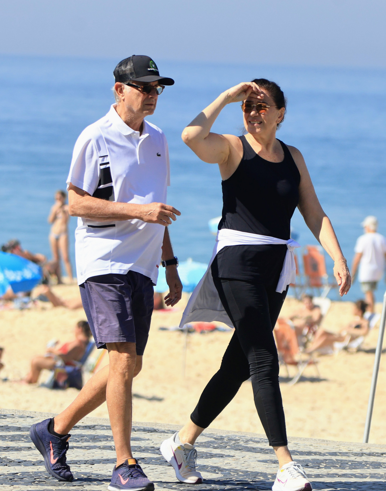 Lilia Cabral e o marido se exercitam na Zona Sul do Rio - Dan Delmiro/ Agnews