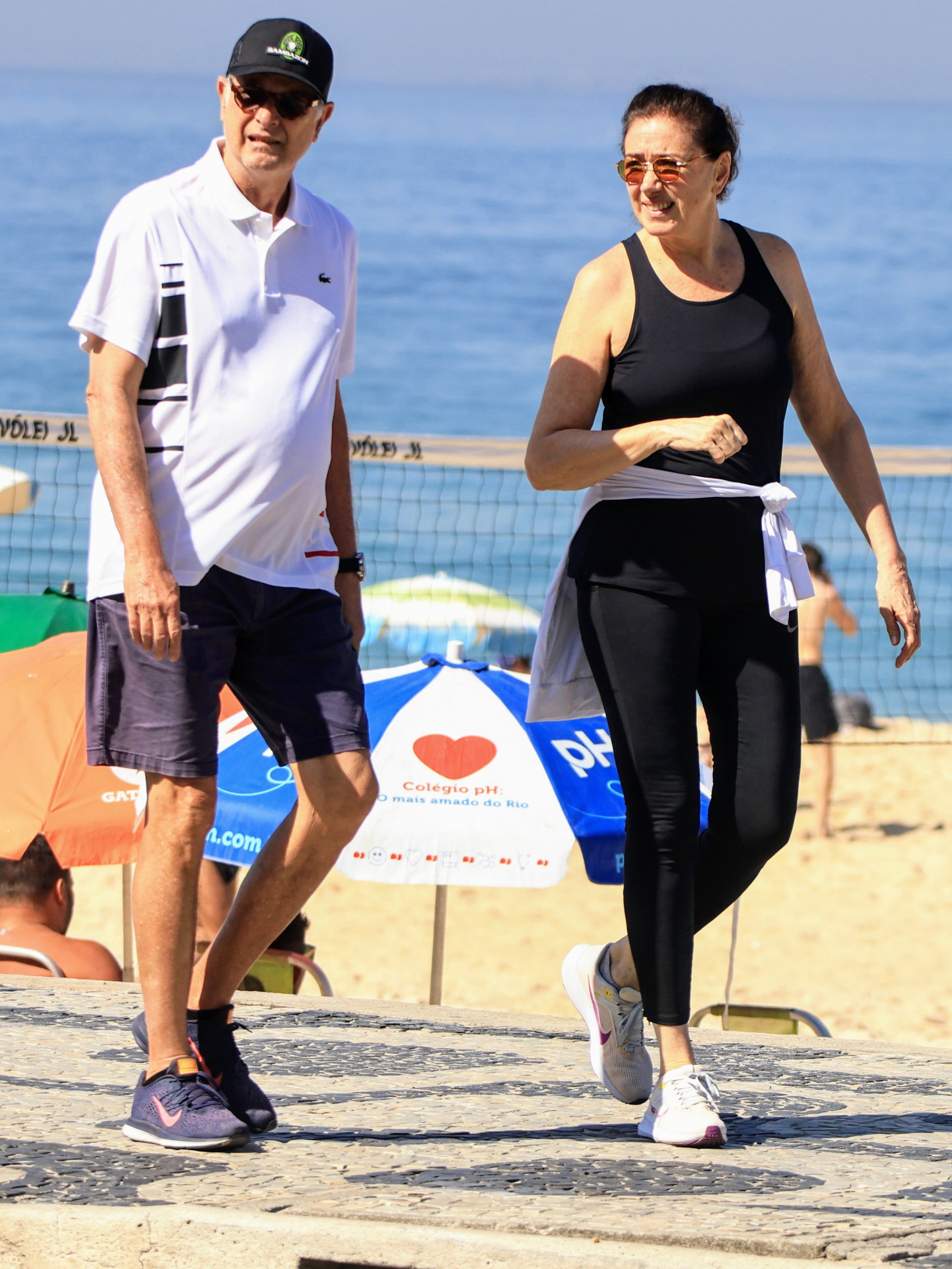 Lilia Cabral e o marido se exercitam na Zona Sul do Rio - Dan Delmiro/ Agnews