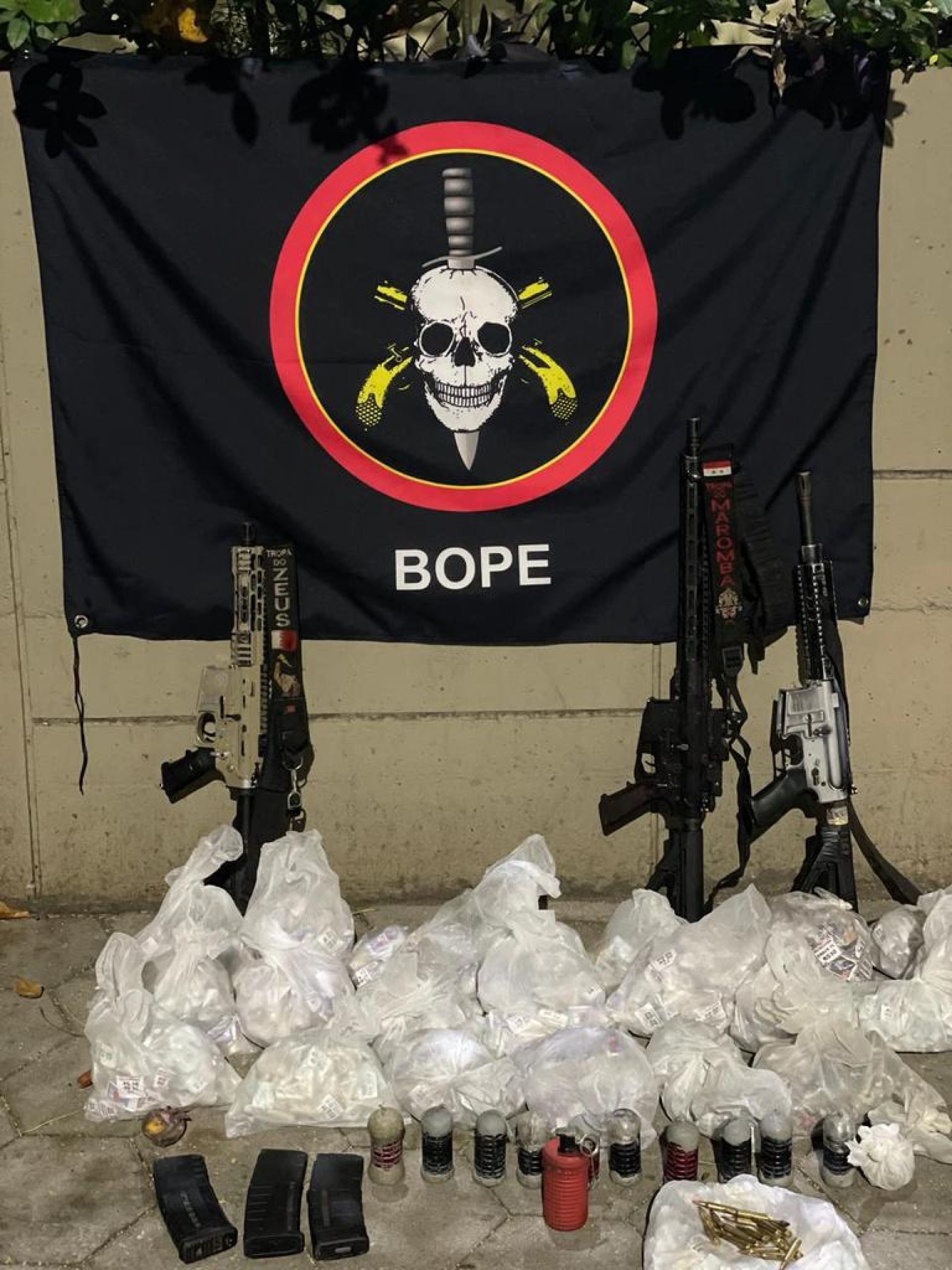 Apreensões na Muzema durante operação do Bope - Reprodução