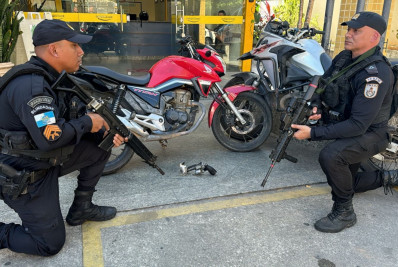 PM prende dois suspeitos de cometerem assaltos motocicleta em Realengo