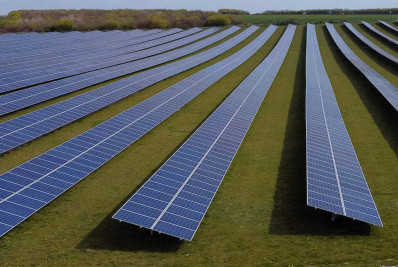 Grandes usinas solares igualam capacidade da hidrelétrica de Itaipu