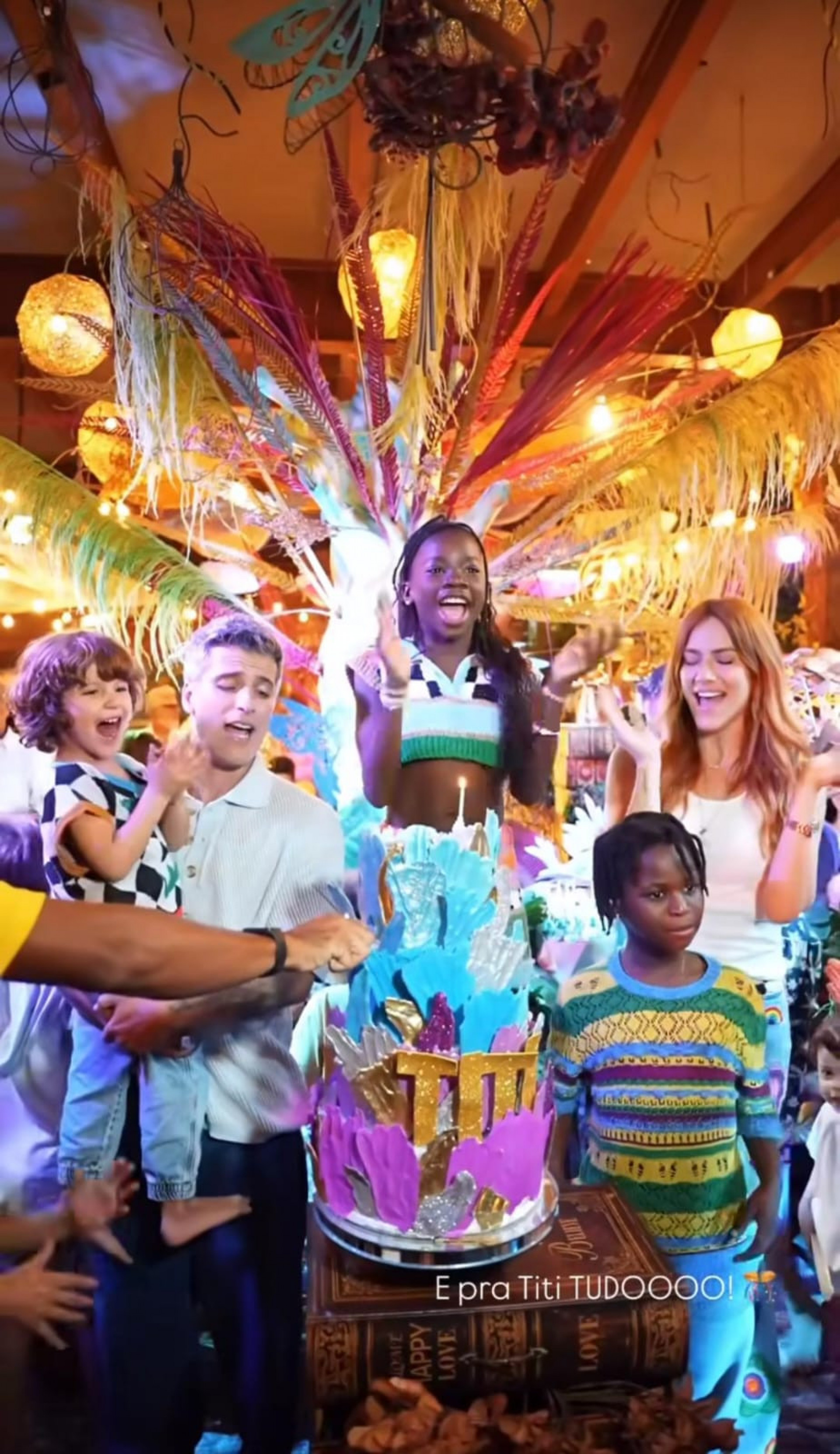 Giovanna Ewbank e Bruno Gagliasso celebram 11 anos da filha Titi com festão - Reprodução / Instagram