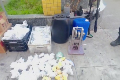 Operação da PM no Complexo da Pedreira tem fuzis e drogas apreendidos