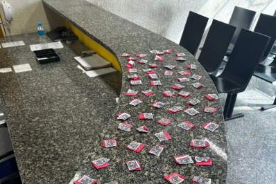 Polícia Militar desarticula ponto de tráfico de drogas em Macaé