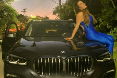 Simony se surpreende ao ganhar carrão de luxo de anônimo