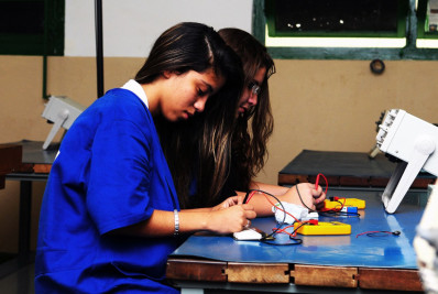 Faetec oferece vagas para cursos técnicos gratuitos em Nova Iguaçuo