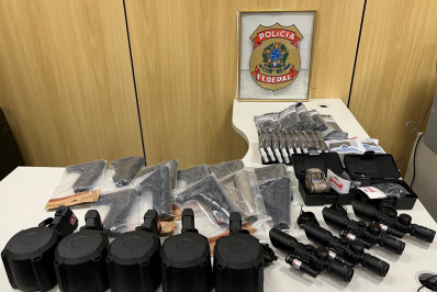 Dupla que fornecia materiais bélicos ao tráfico é presa em flagrante no Rio 