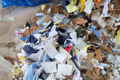 Coreia do Norte envia 300 balões com lixo para o Sul