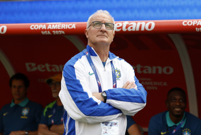 De olho no Paraguai, Dorival Júnior pode fazer mudanças no ataque da Seleção