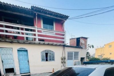 Polícia Civil realiza operação no Morro da Coca-Cola, em Arraial do Cabo, contra desvios milionários dos cofres públicos