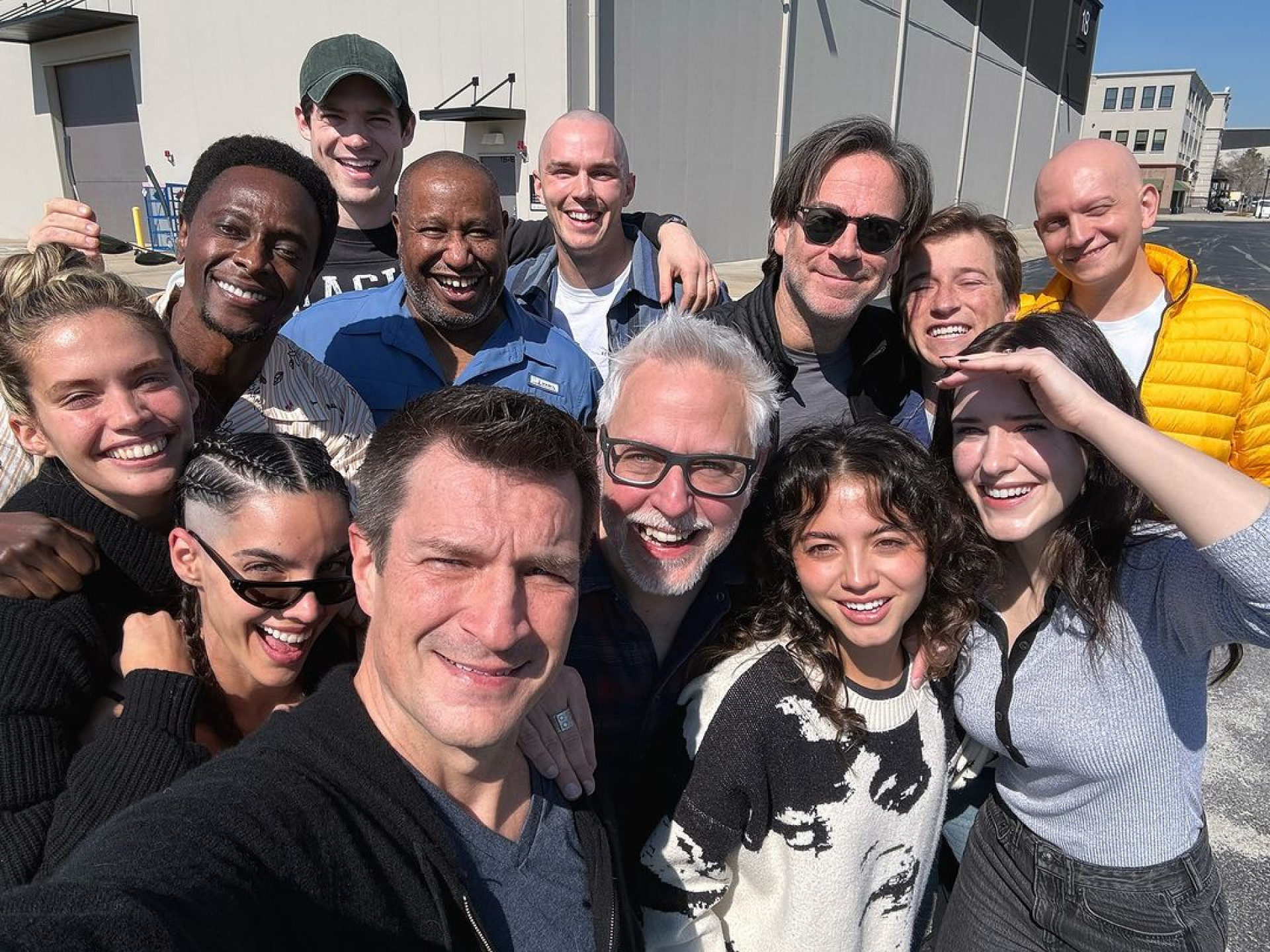 James Gunn com parte do elenco de 'Superman: Legacy' - Reprodução / Instagram