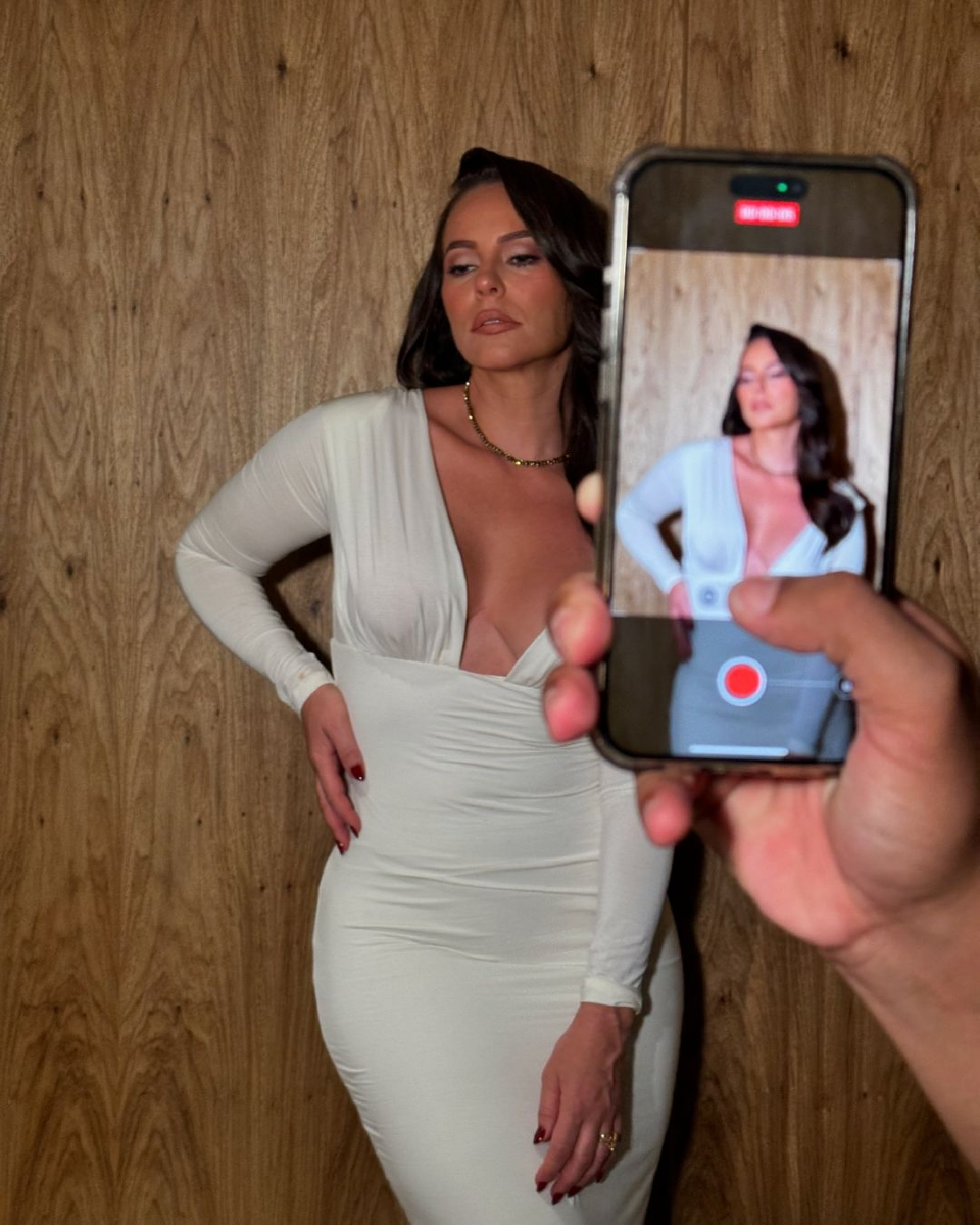 Paolla Oliveira mostra bastidores de trabalho - Reprodução