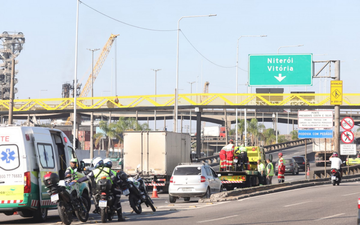 Acidente na Ponte Rio-Niterói deixou um morto e outro ferido