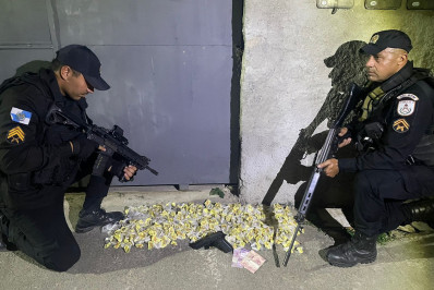 PM prende criminoso com pistola, munições e drogas na Coreia