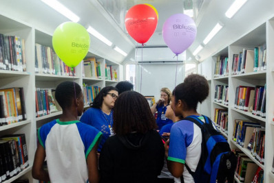 Japeri ganha biblioteca volante na Praça Wendel Coelho