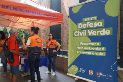 Defesa Civil realiza ação para celebrar o mês do meio ambiente