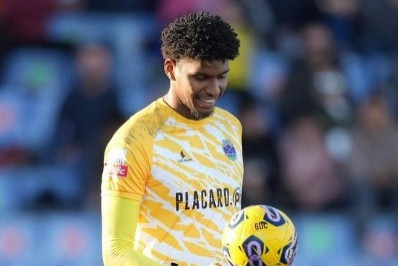 Corinthians acerta a contratação de ex-goleiro do Flamengo