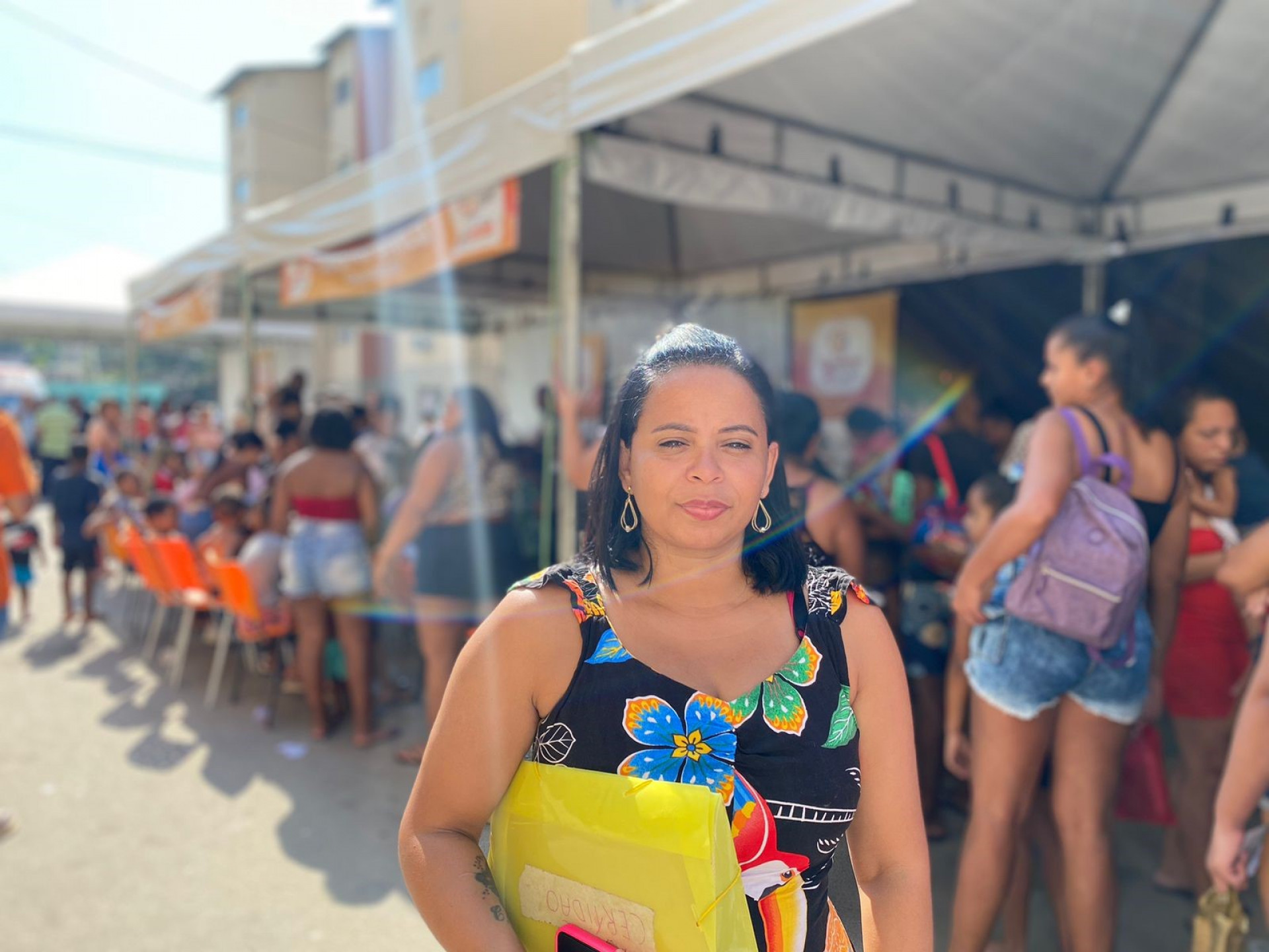 A moradora Edite Teixeira Rocha, 38, n&atilde;o perdeu tempo e foi atualizar o benef&iacute;cio Bolsa Fam&iacute;lia - JEOVANI CAMPOS / PMBR