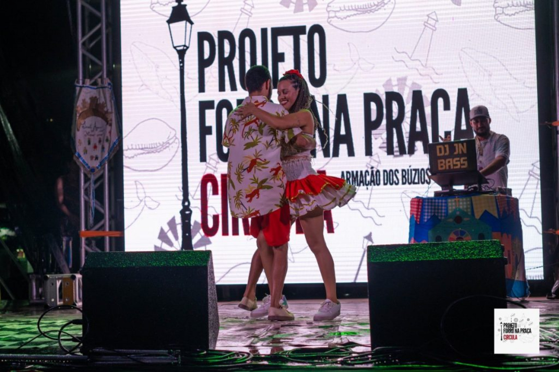 Forr&oacute; na pra&ccedil;a  - Divulga&ccedil;&atilde;o 