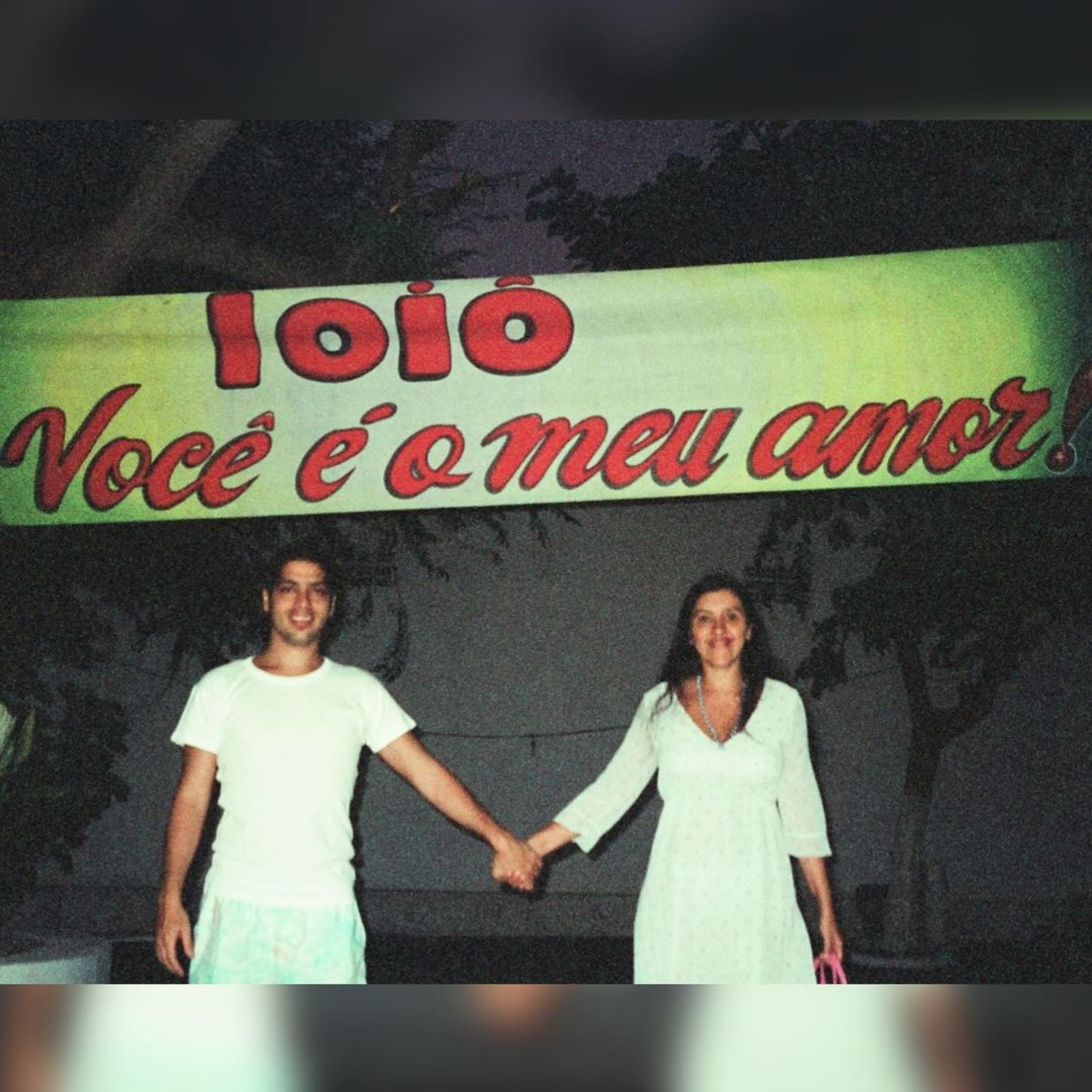 Regina Casé e marido comemoram 28 anos juntos em motel - Reprodução
