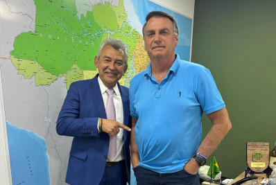 Prefeito Dr. João se encontra com ex-presidente Bolsonaro em Brasília