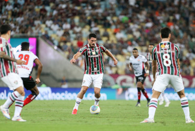 No primeiro jogo sem Diniz, Fluminense leva gol no fim e perde para o Vitória