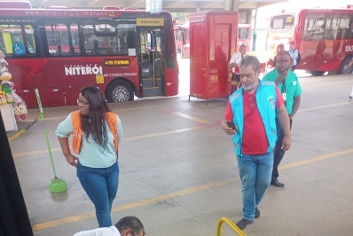 Niterói realiza fiscalização rotineira de ônibus
