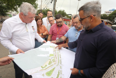 Obras de revitalização da Praça Araribóia seguem todo vapor