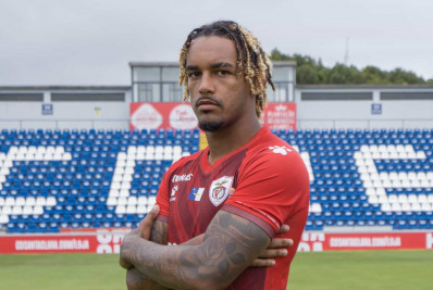 Clube português anuncia a compra de MT, ex-Vasco