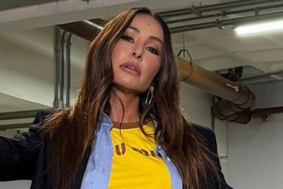 Estilosa, Sabrina Sato embarca para o Japão para gravar quadro do 'Fantástico'