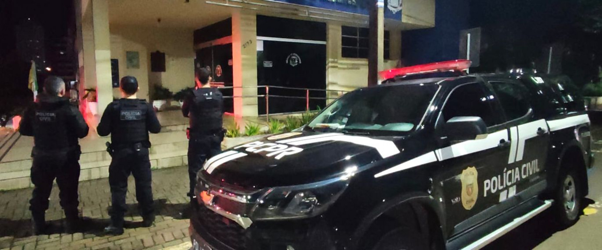 A operação teve seis mandados de busca e apreensão - Divulgação / Polícia Civil do Paraná