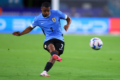 Briga na seleção uruguaia teria motivado corte e retorno antecipado de De La Cruz ao Flamengo