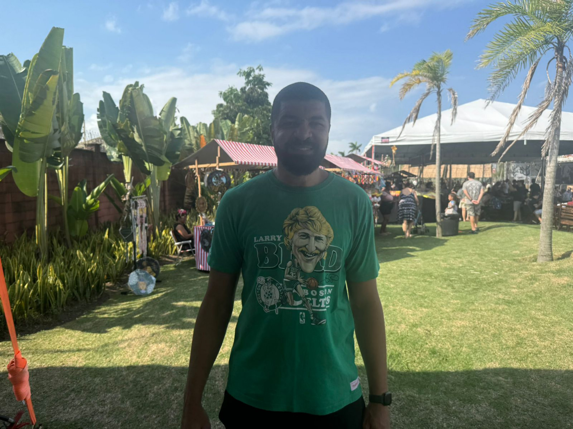 O ex-jogador de basquete Olivinha marcou presença no evento - Gabriel Salotti / Agência O Dia