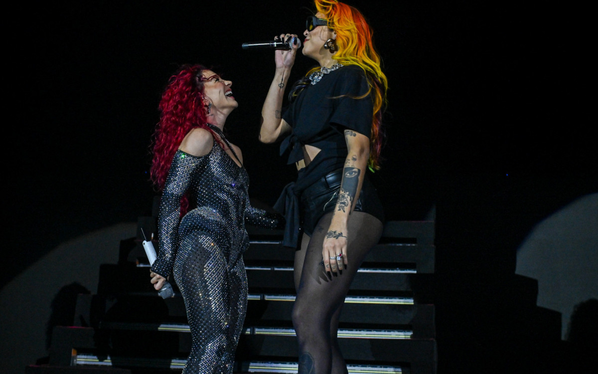 Pabllo Vittar participa de show de Priscilla