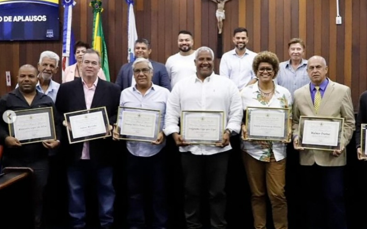 Jornalistas e comunicadores de Cabo Frio receberam Moção de Aplauso da Câmara Municipal, na última sexta (28)  