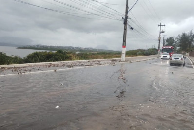 Ressaca atinge o litoral Maricaense 