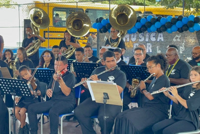 Festival de música reúne treze bandas escolares em São Gonçalo