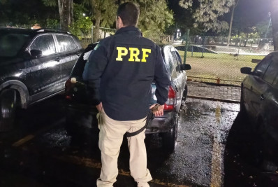 Homem sem CNH e com mandado de prisão em aberto é preso em Resende