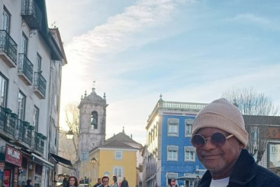 São Pedro da Aldeia inaugura exposição com obras de artista local