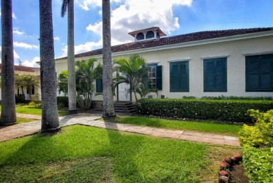 Prefeitura de Quissamã antecipou primeira parcela do 13º salário, injetando R$ 5,8 milhões na economia local