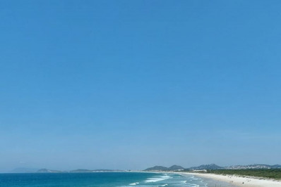 Terceira edição do Projeto Búzios Presente no Mês do Ambiente encerra atividades com exposição na Praça santos Dumont e travessia da Serra das Emerências x Ponta do Peró