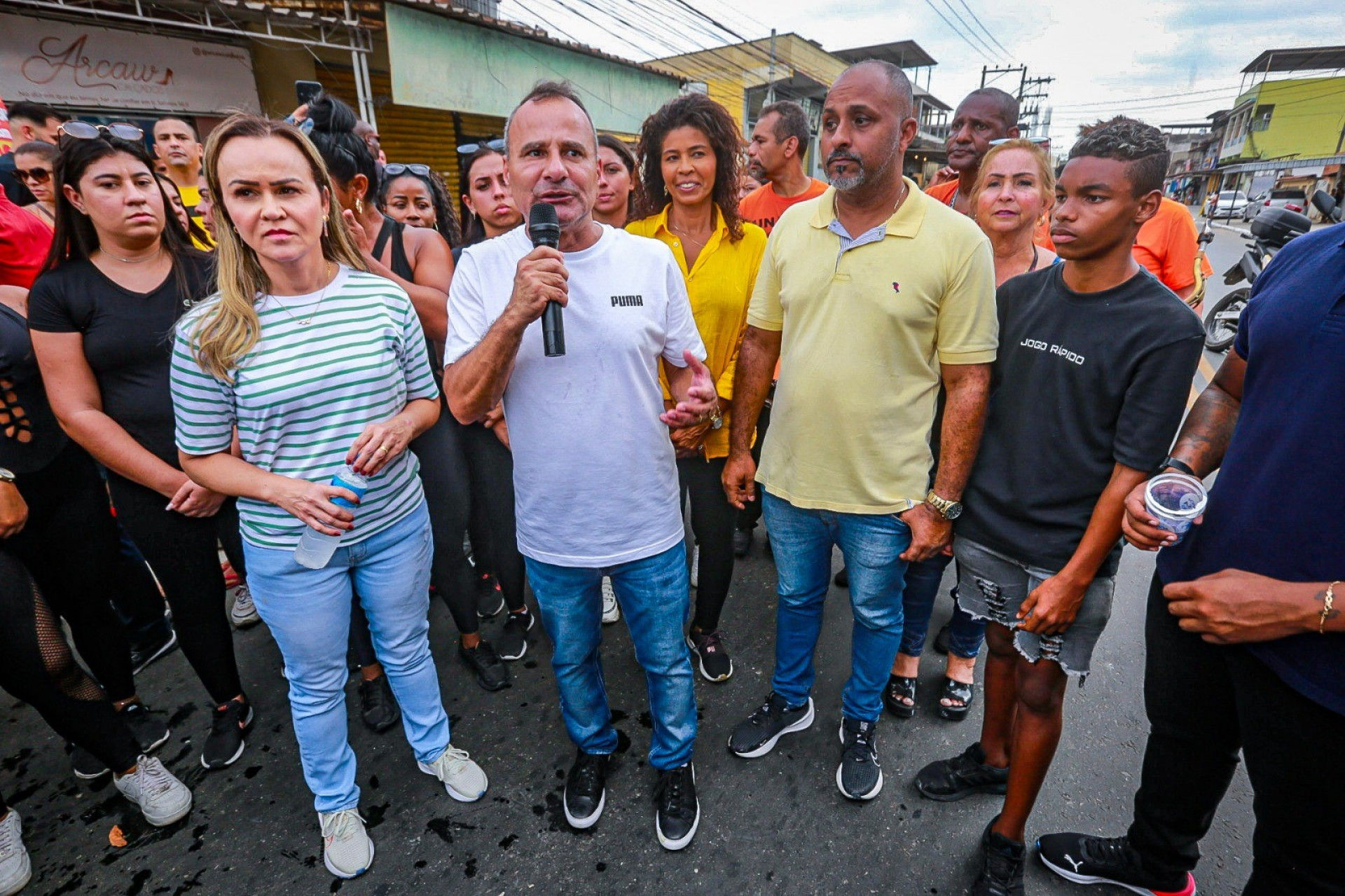 O prefeito Waguinho destacou que as obras da Avenida Marcovaldi e Estrada Belford Roxo transformaram os bairros onde elas est&atilde;o situadas - Rafael Barreto / PMBR