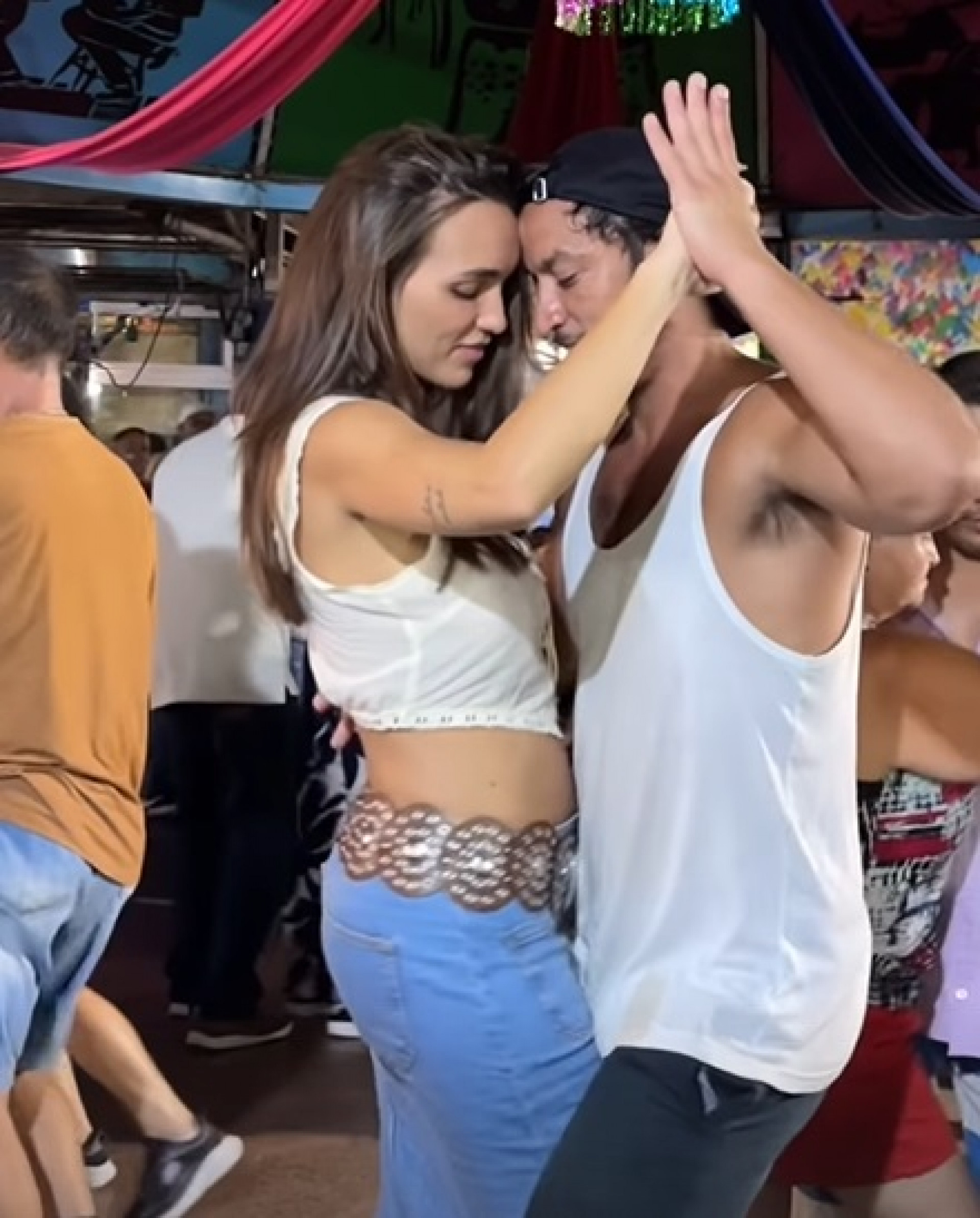 Rafa Kalimann se diverte na Feira de São Cristóvão com o namorado, Allan Souza Lima - Reprodução do Instagram