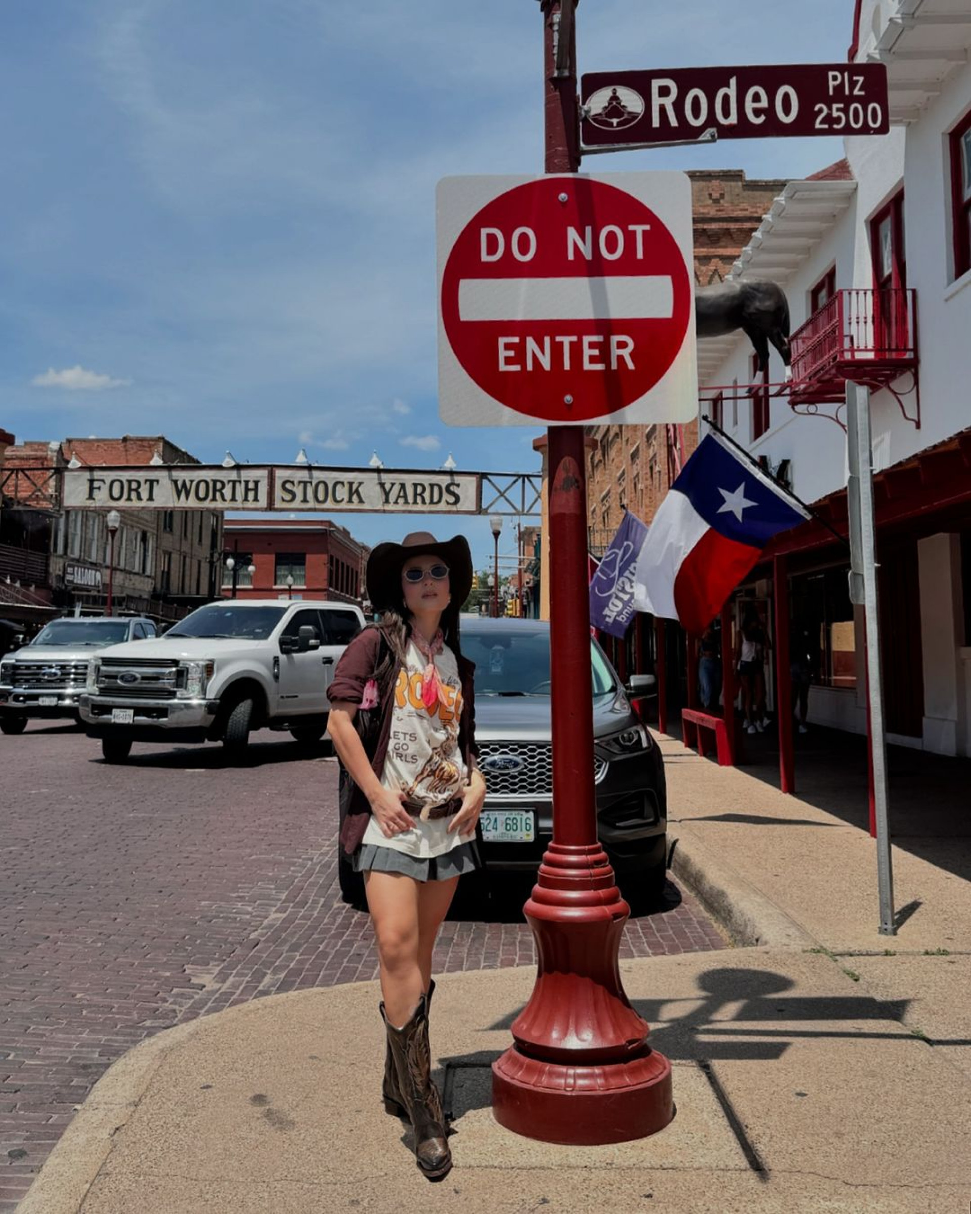 Larissa Manoela curte viagem com André Luiz Frambach no Texas - Reprodução