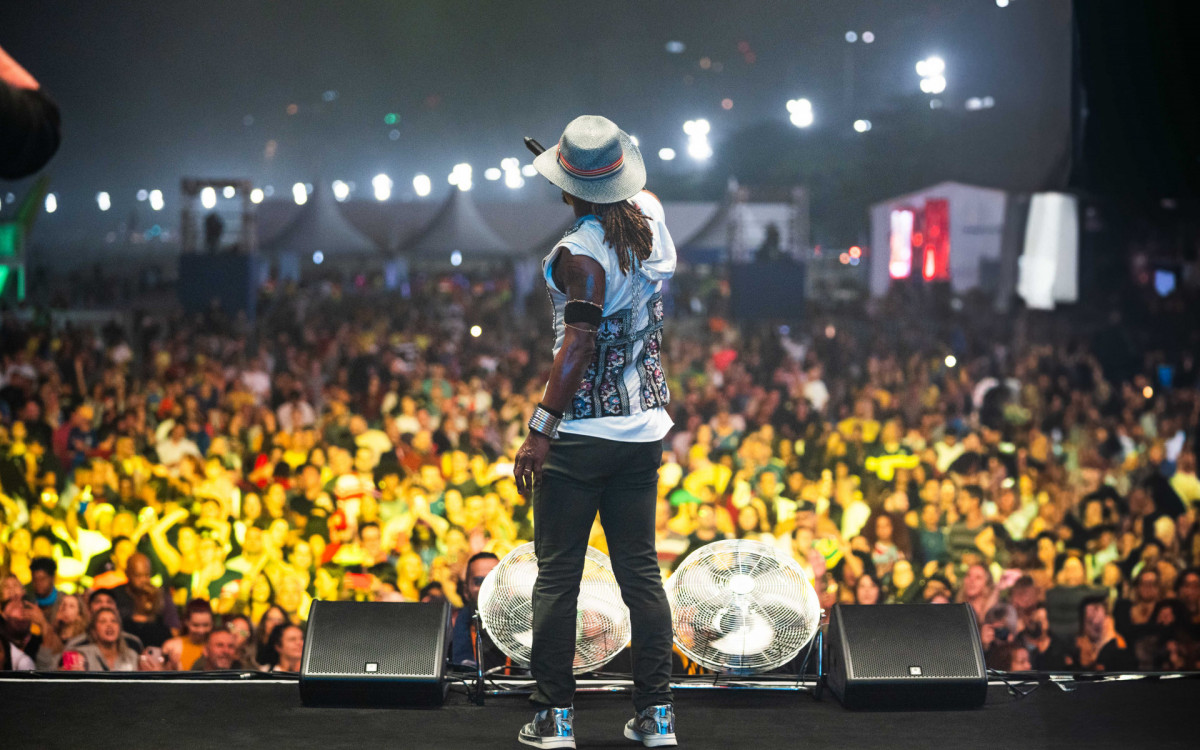 Terceiro dia de evento teve show do cantor Toni Garrido