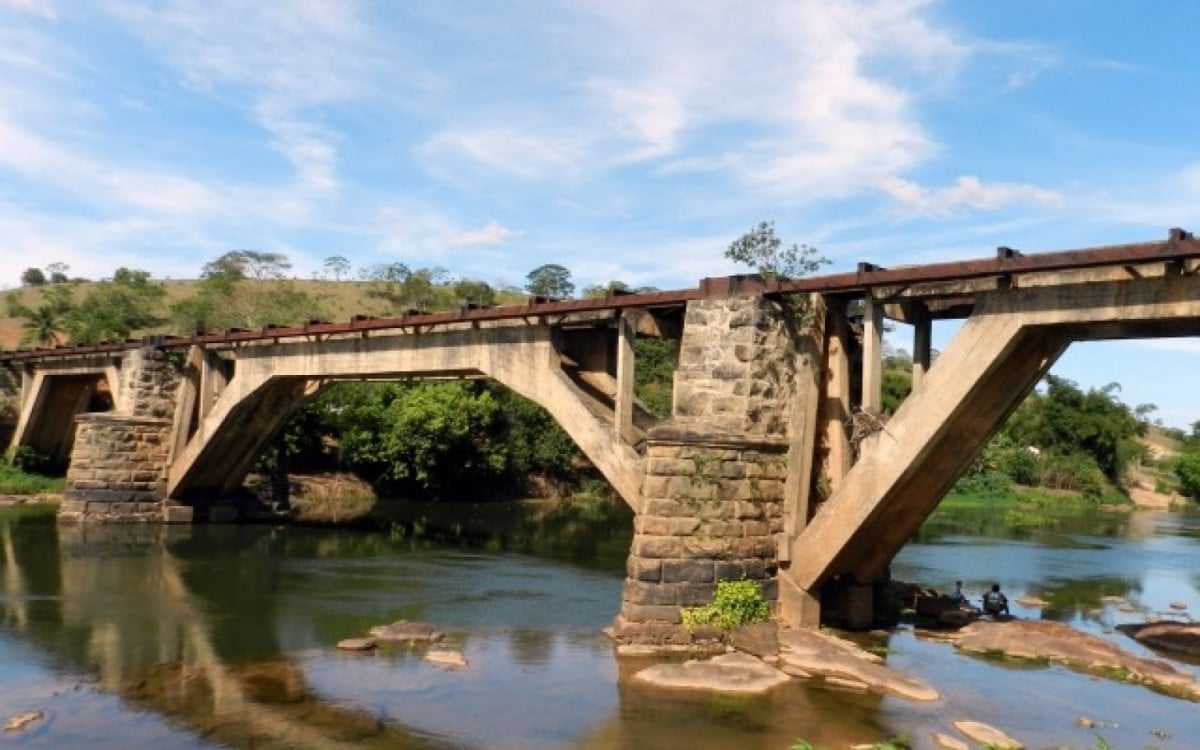 Antiga ponte de ferro passa a ser rodopista - PMCM