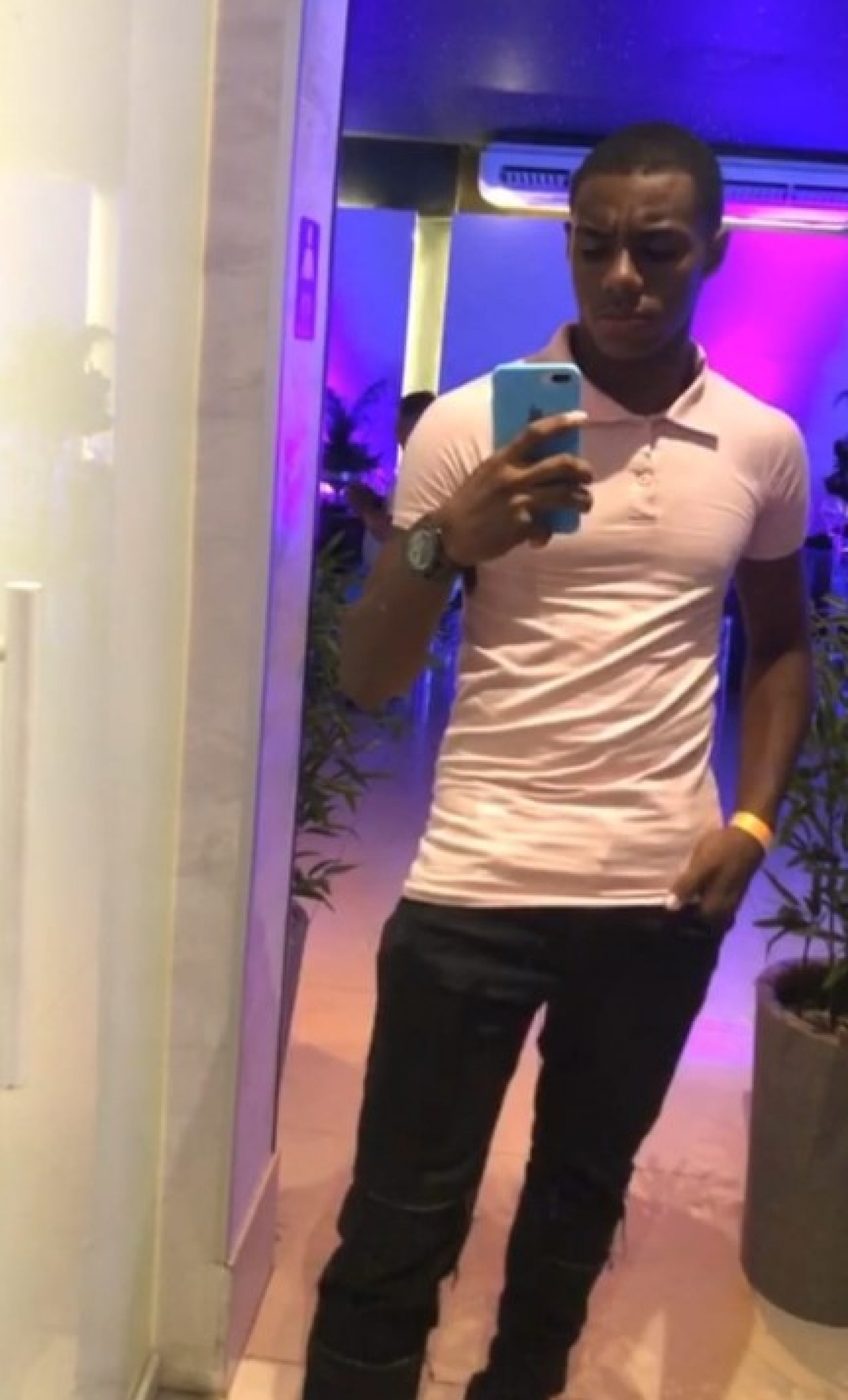 Adolescente, de 17 anos, estudava à noite e ajudava conhecido em serviço de entregas 