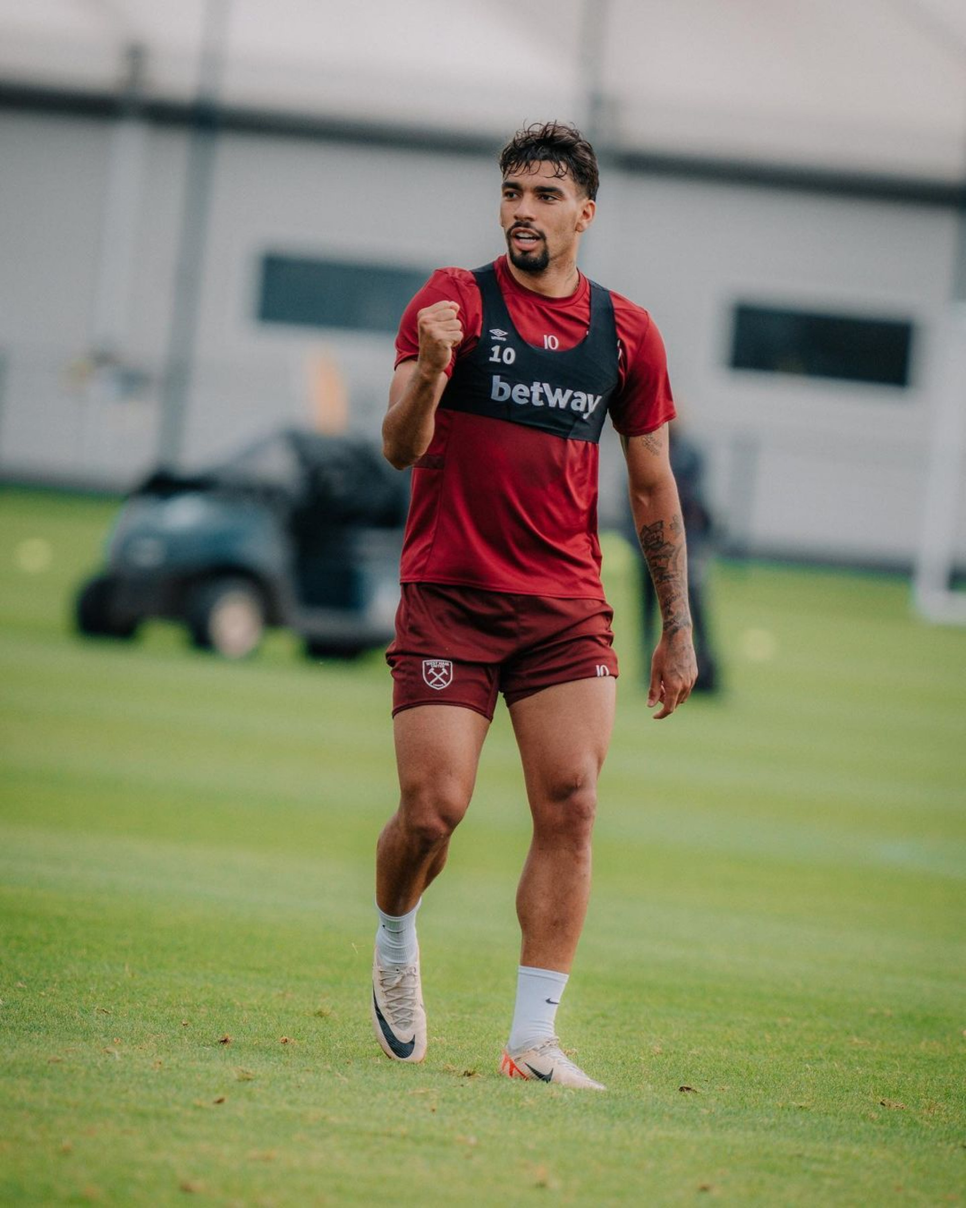 Lucas Paquet&aacute; em treino do West Ham